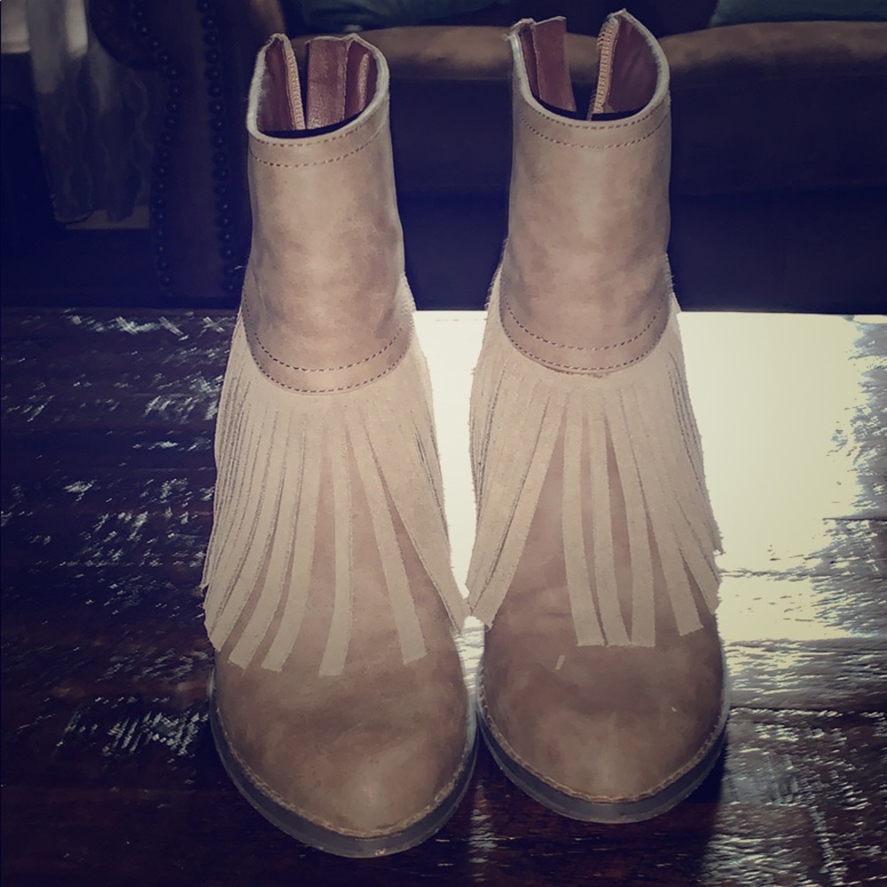 Very Volatile Booties